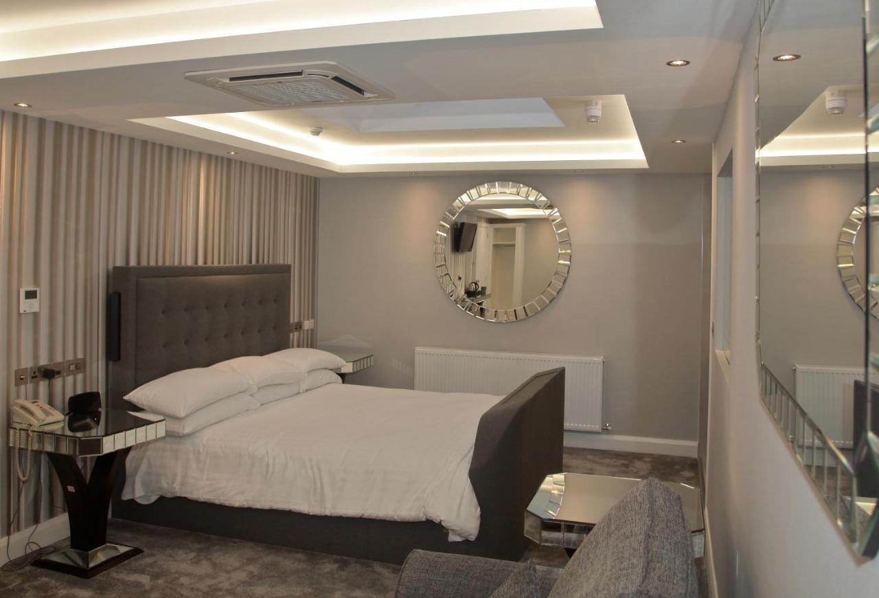 The Royal Hotel Cookstown Buitenkant foto