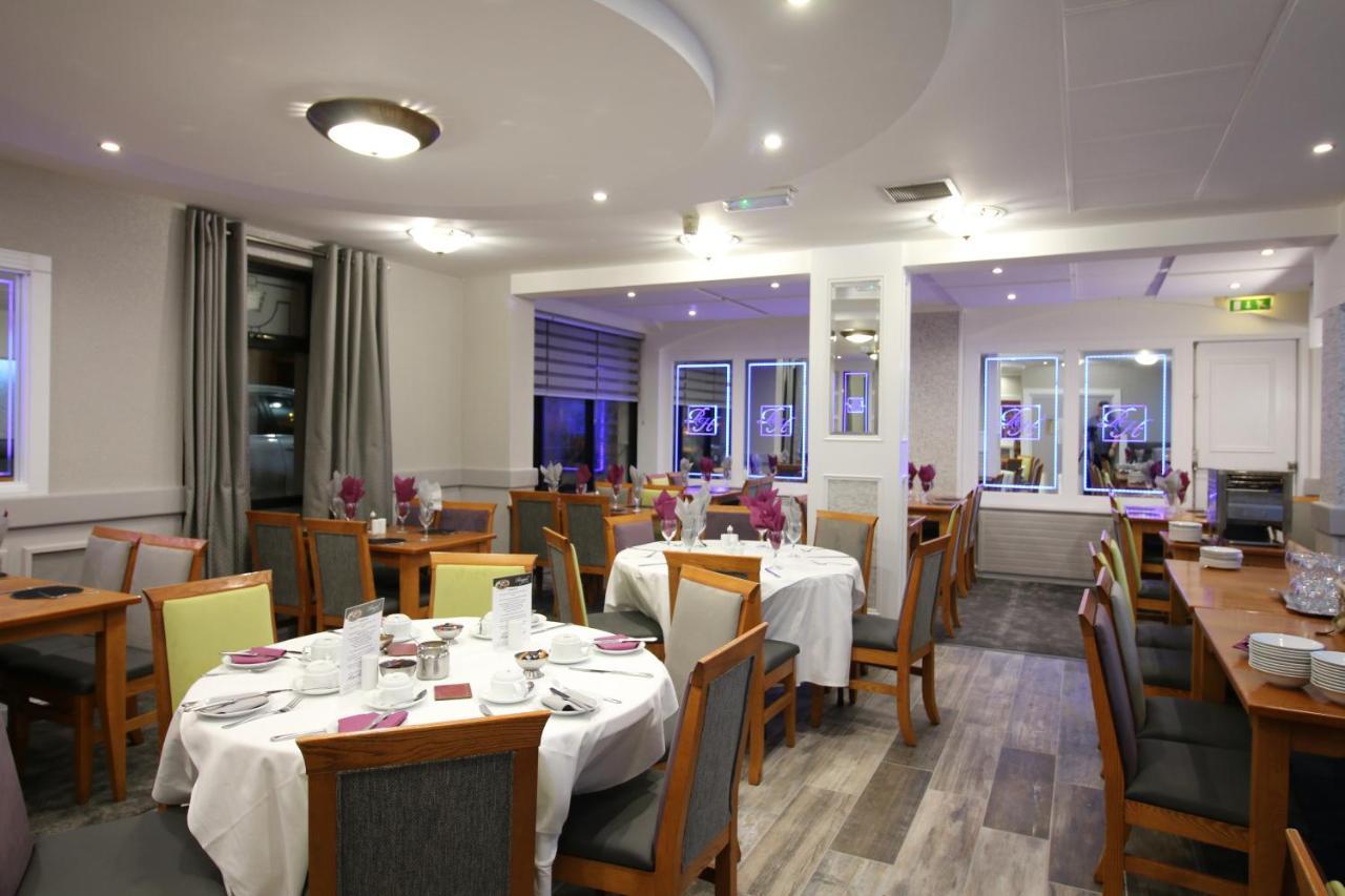 The Royal Hotel Cookstown Buitenkant foto
