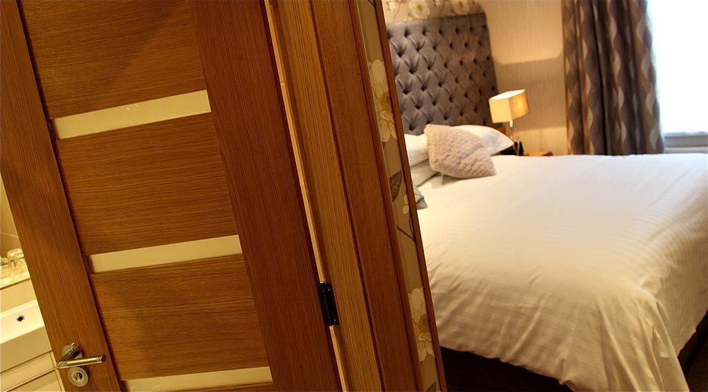 The Royal Hotel Cookstown Buitenkant foto