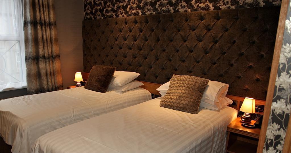 The Royal Hotel Cookstown Buitenkant foto