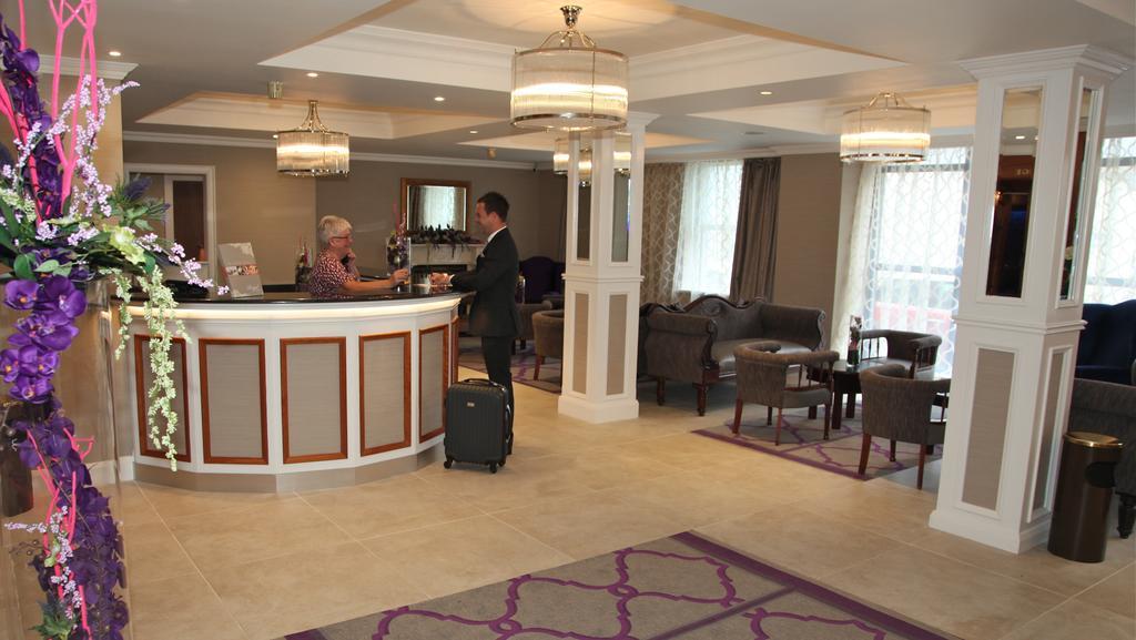 The Royal Hotel Cookstown Buitenkant foto