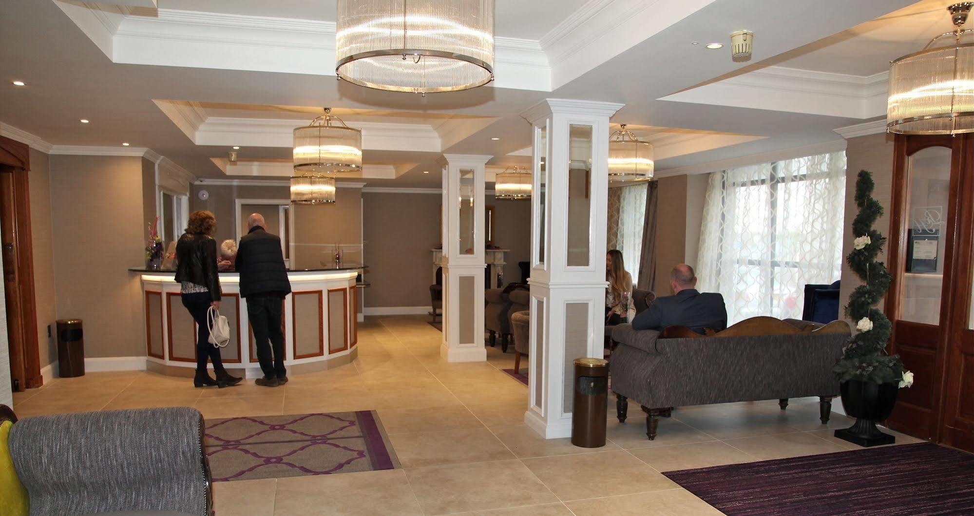 The Royal Hotel Cookstown Buitenkant foto