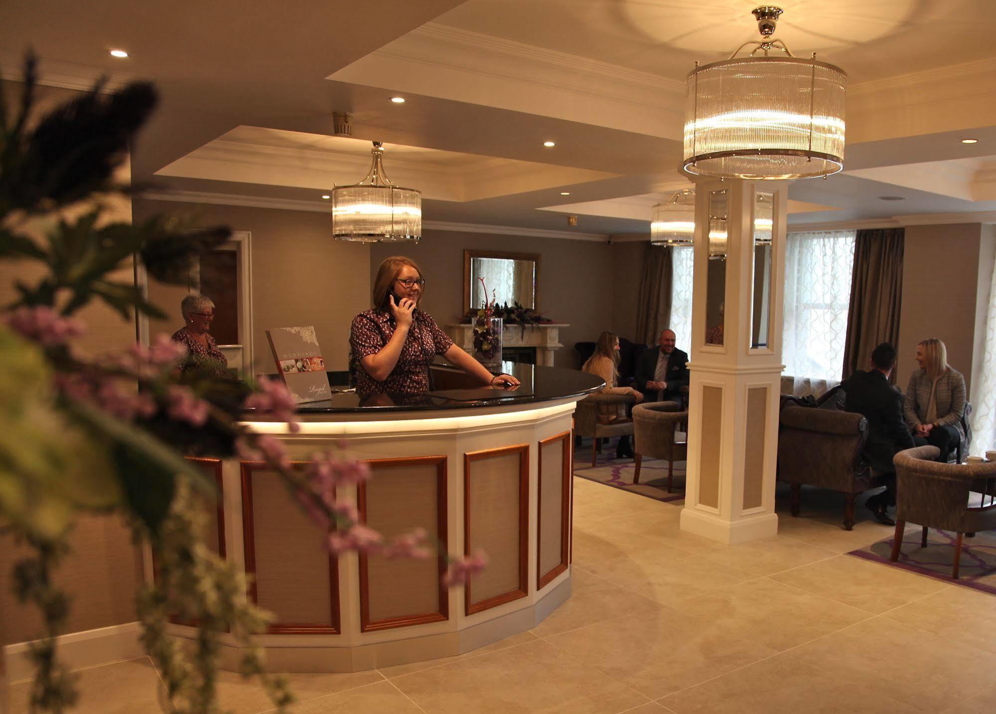 The Royal Hotel Cookstown Buitenkant foto